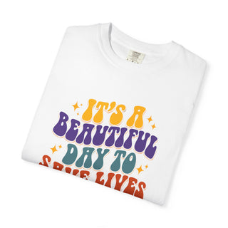 It's a Beautiful Day to Save Lives Nurse Shirt, Retro RN LPN Tee, Healthcare Worker Gift, Nurse Appreciation Shirt, Medical Professional Graphic Tee