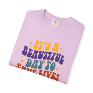 It's a Beautiful Day to Save Lives Nurse Shirt, Retro RN LPN Tee, Healthcare Worker Gift, Nurse Appreciation Shirt, Medical Professional Graphic Tee